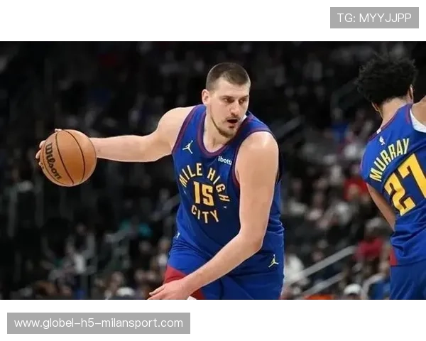 约基奇内线掏出精妙传球，掘金轻松拿下两分