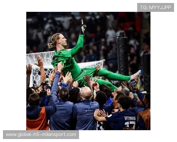 拜仁门将关键扑救助球队拿下平局