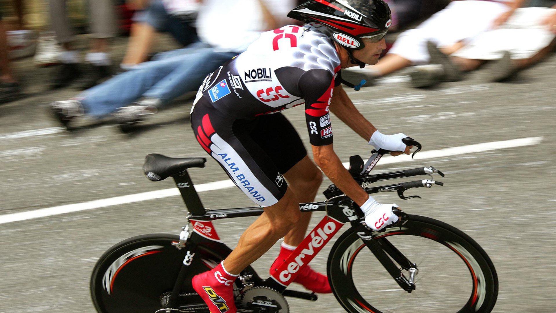 比利时水球攻防转换迅速，比利时水平